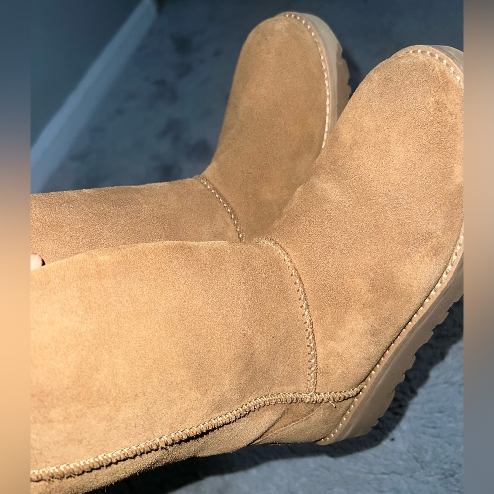 UGGS CLASSIC SHORT LOGO ZIP